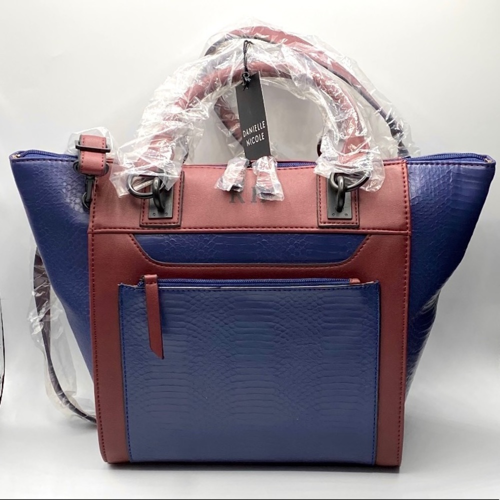 NWT DANIELLE NICOLE Alexandria bag